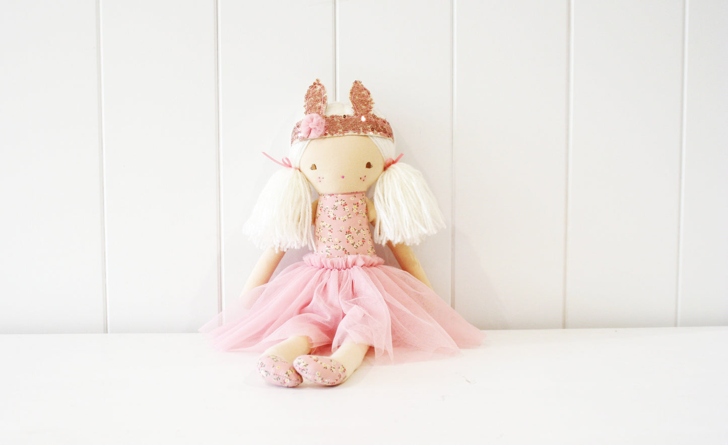 Sienna Doll Posy Heart