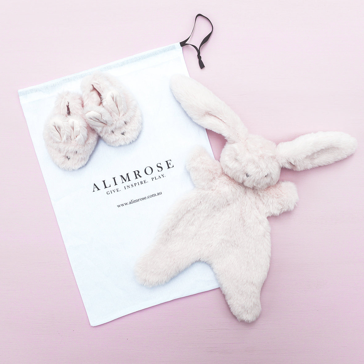 Darcey Lovey Set Ivory