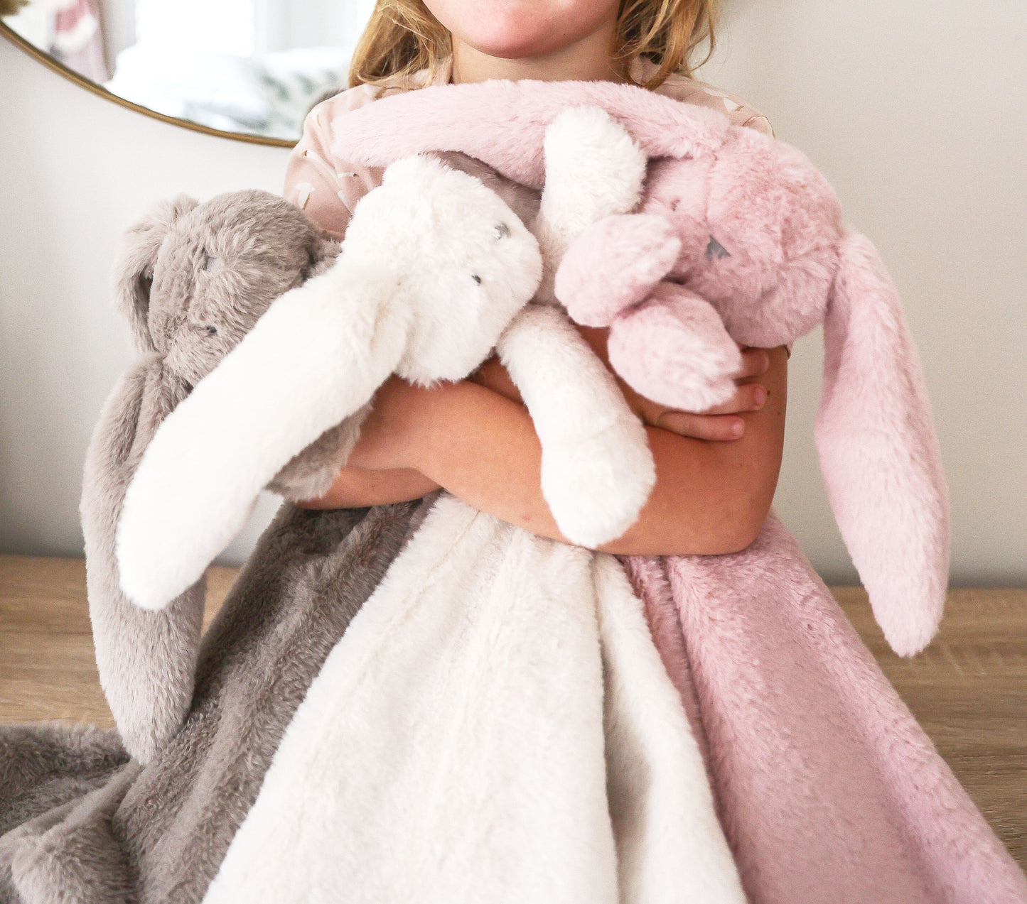 Darcey Lovey Blanket - Grey - JUNE
