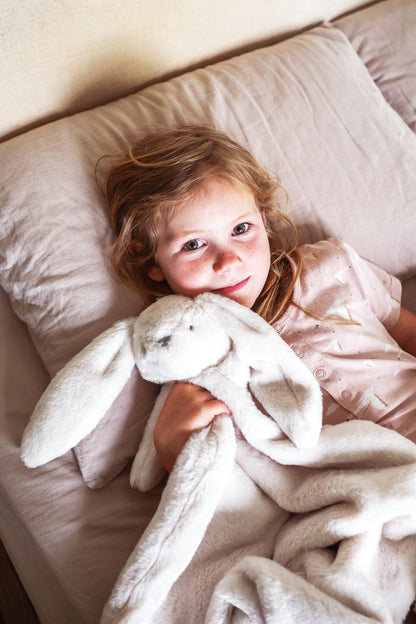 Darcey Lovey Blanket - Ivory - JUNE