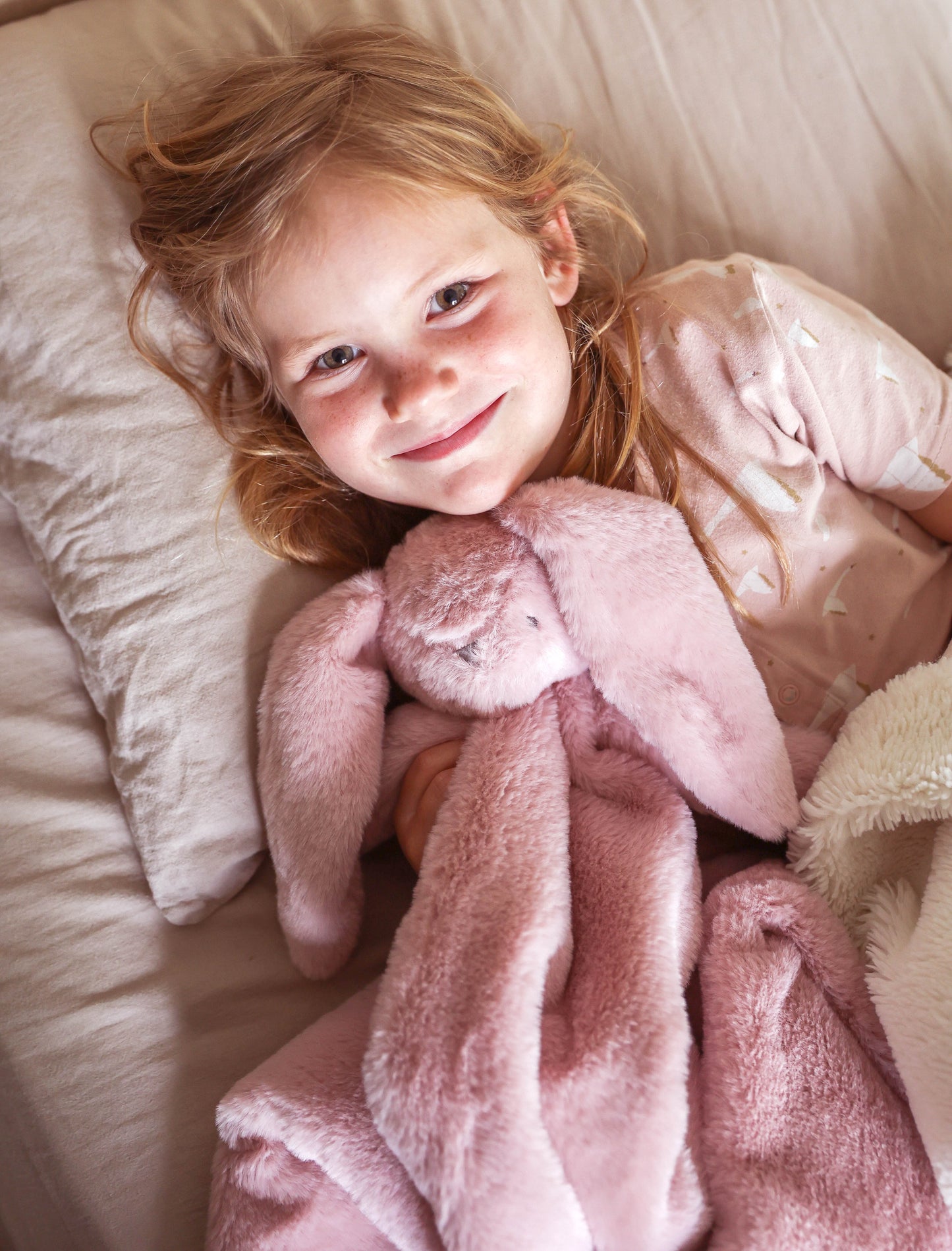 Darcey Lovey Blanket - Petal