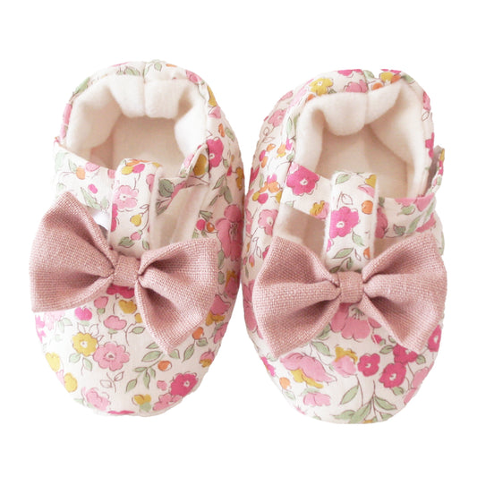 Bow Booties Rose Garden