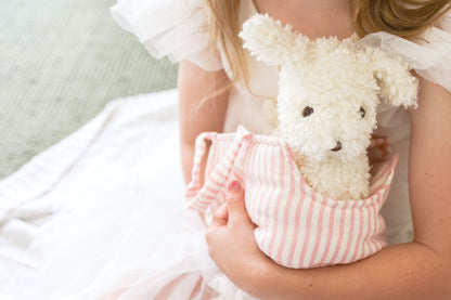 Puppy in Carrier 'Marshmallow' - JUNE